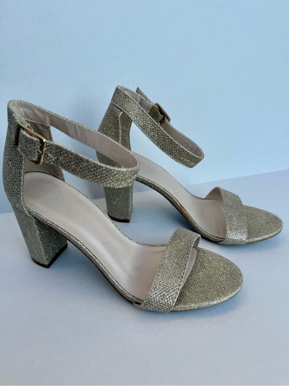 David's Bridal ARYA Shimmery Metallic Gold Ankle-Strap Block Heels NWOT